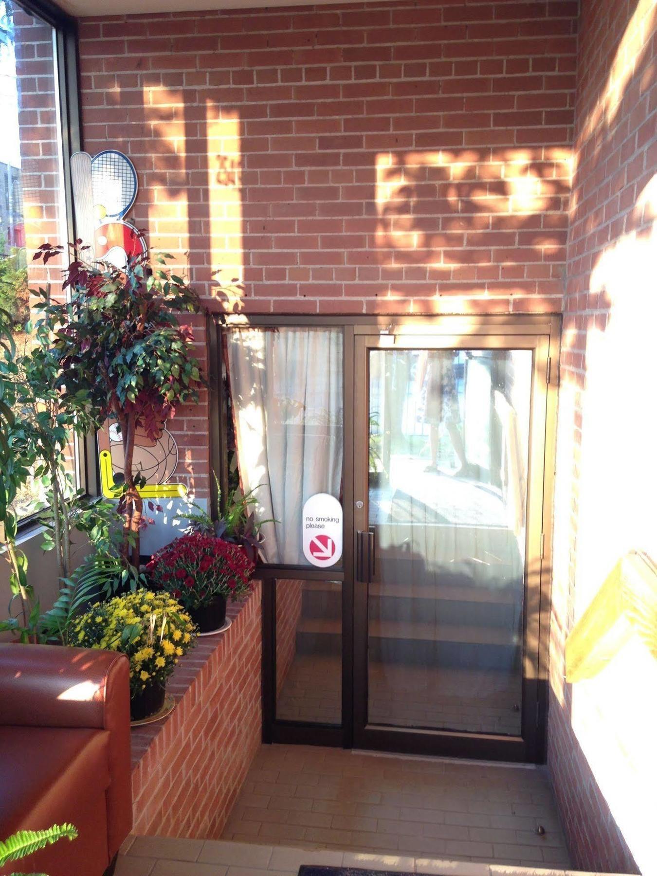 Smile Back B&B Toronto Exterior photo